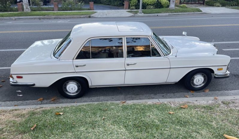 1973 Mercedes-Benz 280SEL full